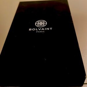 Bolvaint Avery IPhone 13 case with pocket in Twill Black.